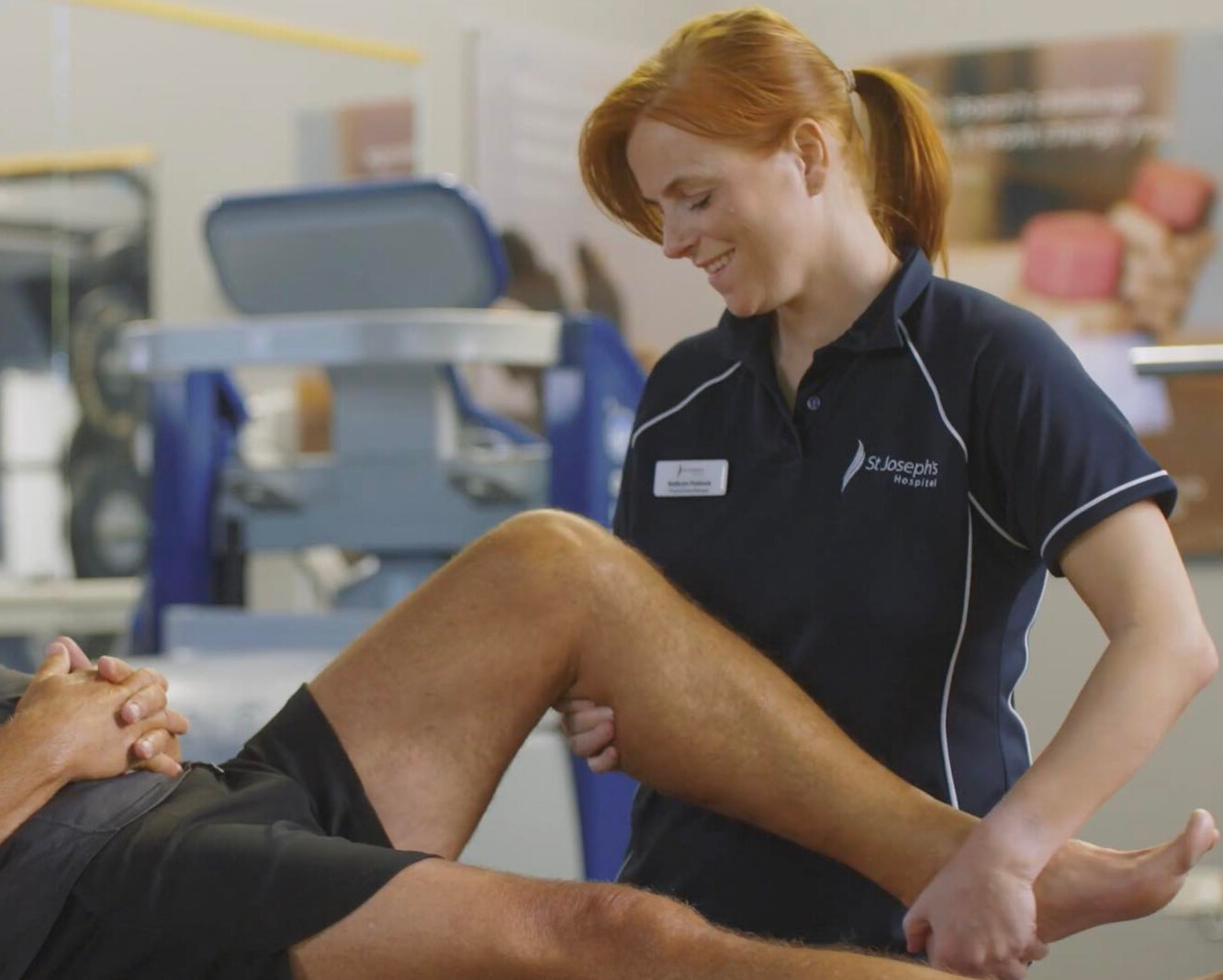 knee-replacement-physio-cropped.jpg